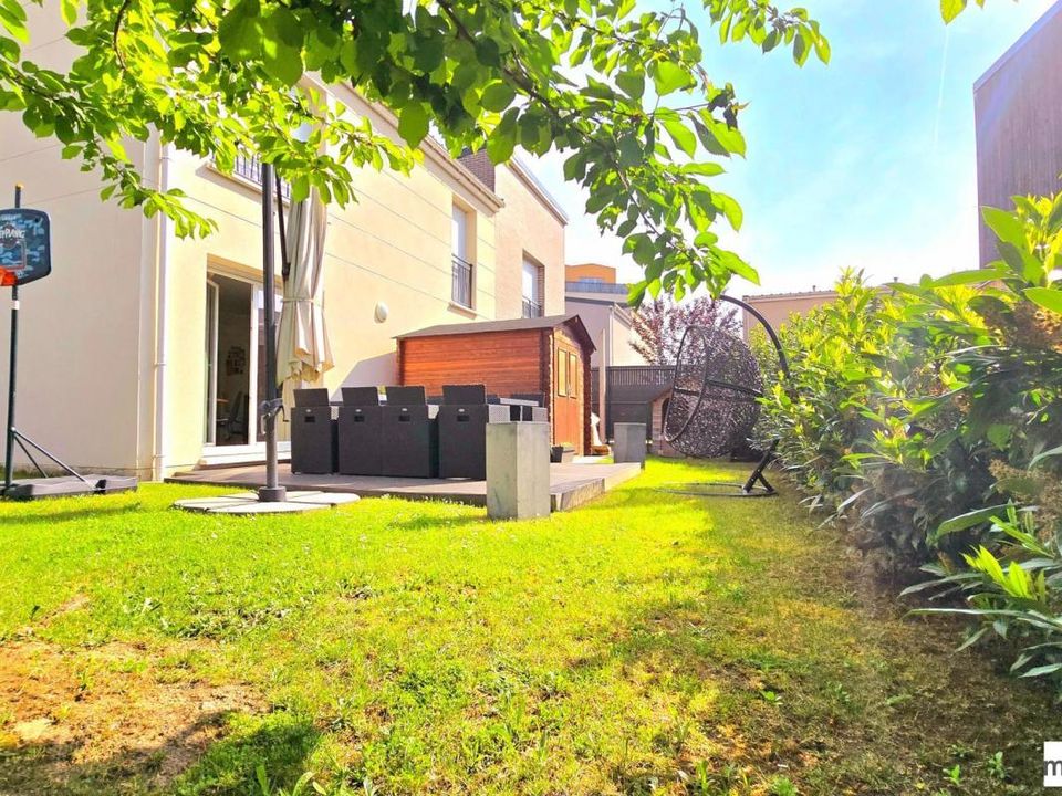 Villa em Mery-sur-Oise, Val-d'Oise - foto 1