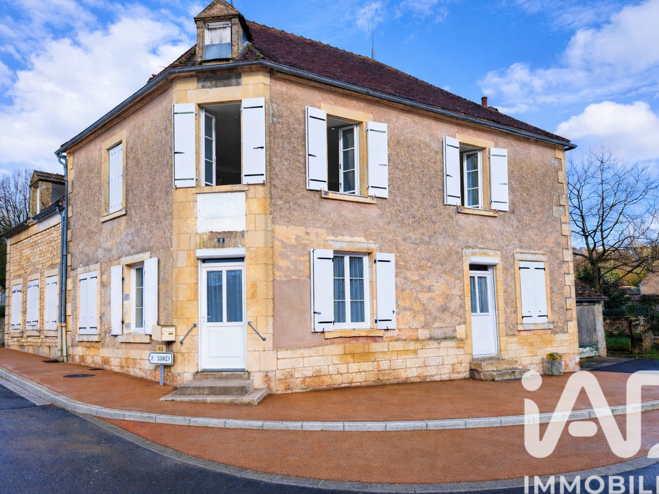 Villa in Sainte-Colombe-des-Bois, Nievre - foto 1