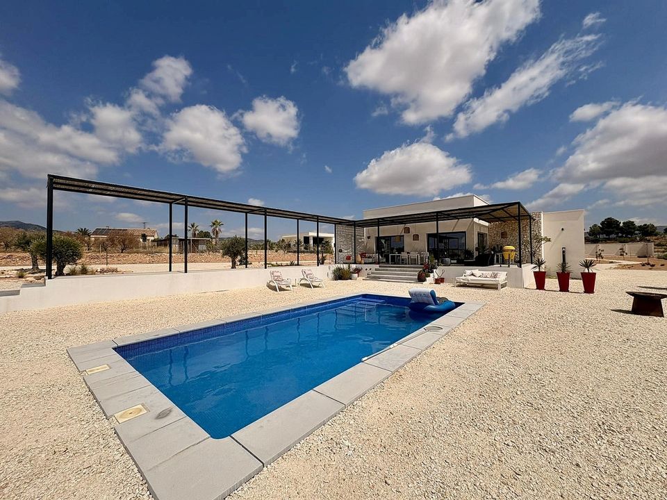 Villa i Pinoso, Alicante - foto 1