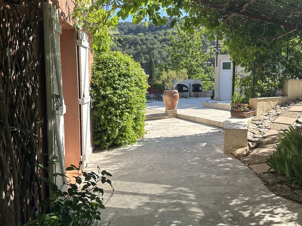 Villa - Ventabren, Bouches-du-Rhone - photo 4