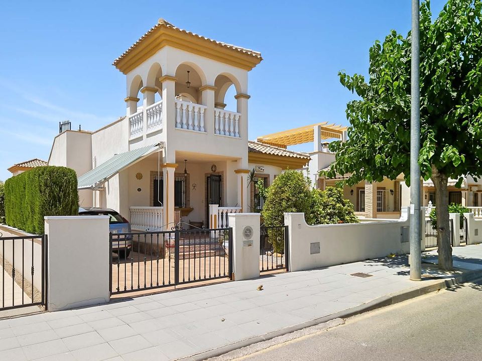 Villa i Pinar De Campoverde, Alicante - foto 1