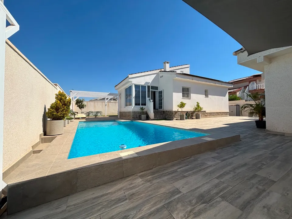 Villa i Ciudad Quesada, Alicante - foto 1