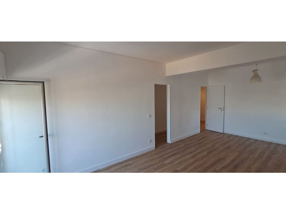 Apartment in Carnaxide, Lisbon - photo 4