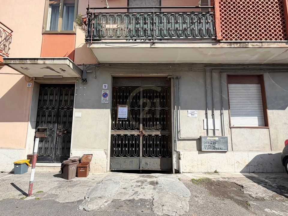 Garage Mascalucia, Catania - foto 1