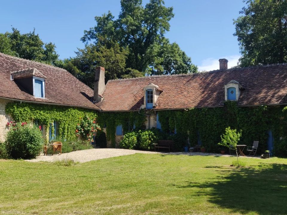 Villa en Ruffec, Indre - foto 1