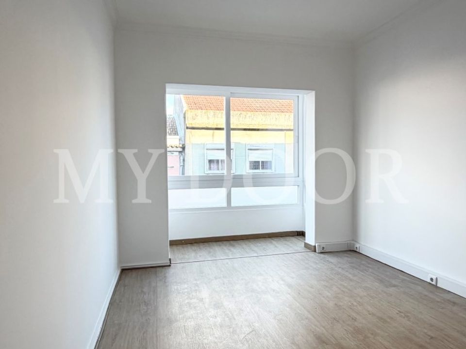 Apartment in Moscavide, Lisbon - photo 5