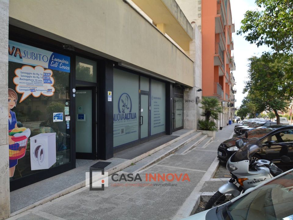 L'establiment comercial a Matera, Matera - foto 2