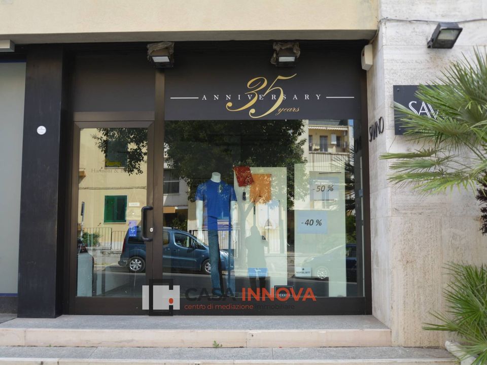 L'establiment comercial a Matera, Matera - foto 4