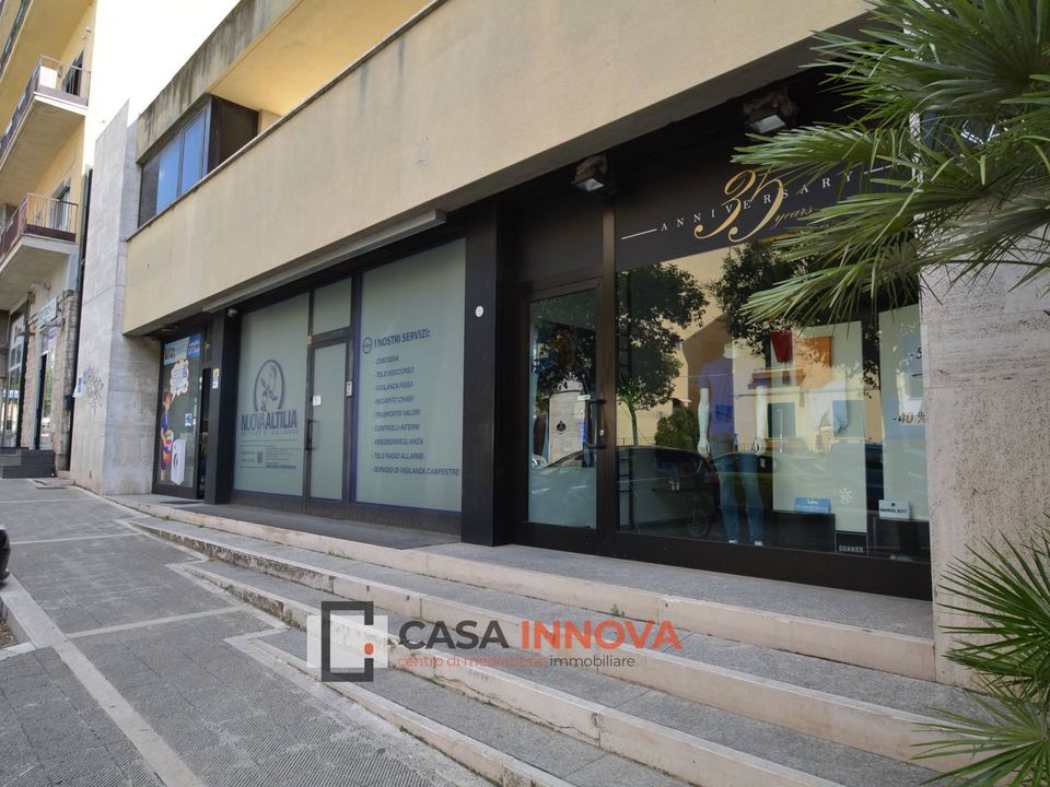 L'establiment comercial a Matera, Matera - foto 3