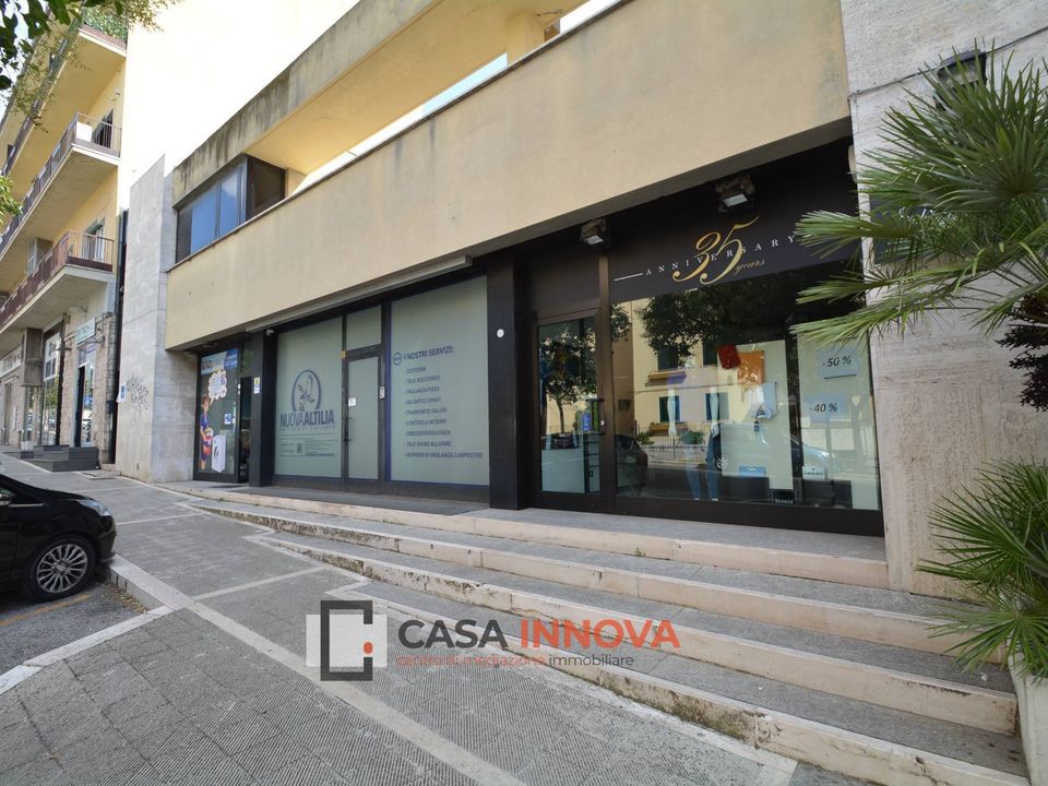 L'establiment comercial a Matera, Matera - foto 2
