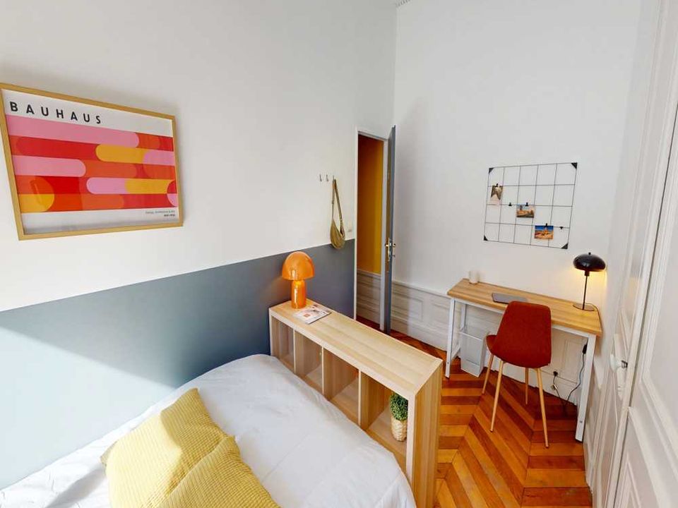 Apartment in Lyon, Rhone - photo 4