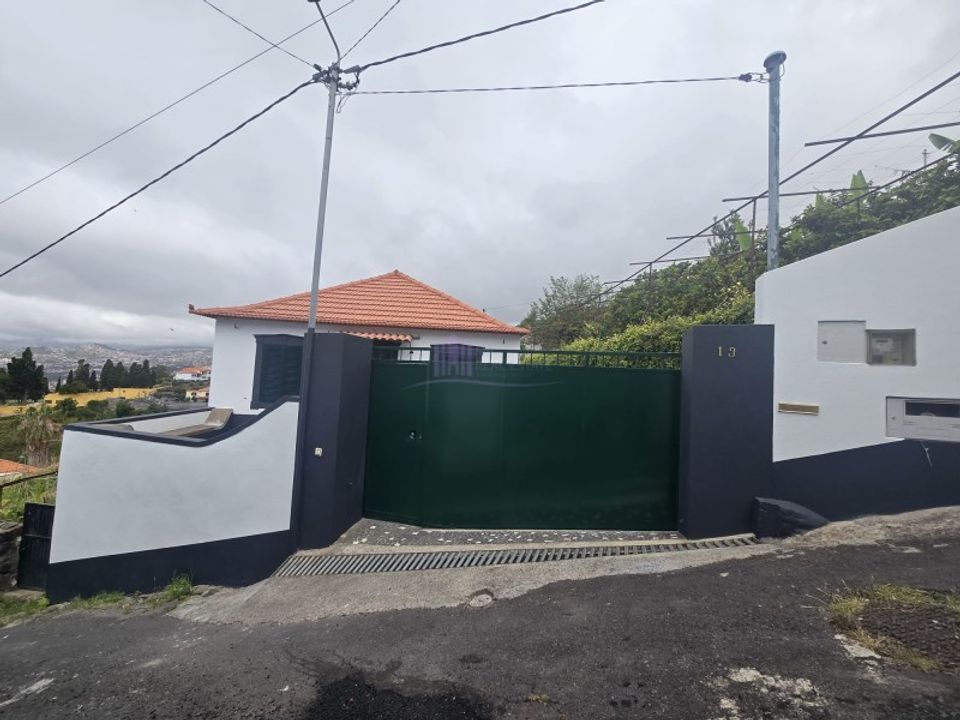 Villa in Funchal, Madeira - photo 2