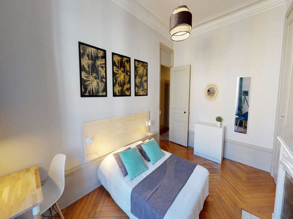 Apartment in Lyon, Rhone - photo 1