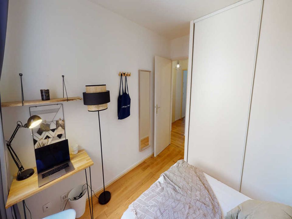 Apartment in Lyon, Rhone - photo 4