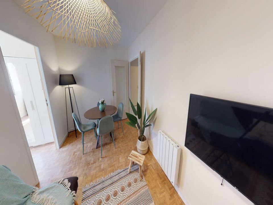 Apartment in Lyon, Rhone - photo 5
