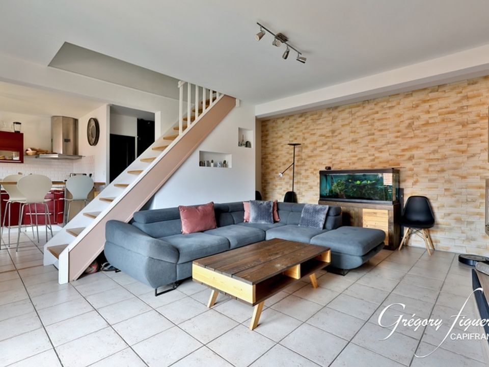 Appartement in Saint-Andéol-le-Château, Rhone - foto 1