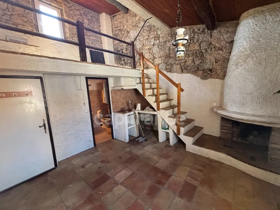 Lejlighed i Saint-Cezaire-sur-Siagne, Alpes-Maritimes - foto 1