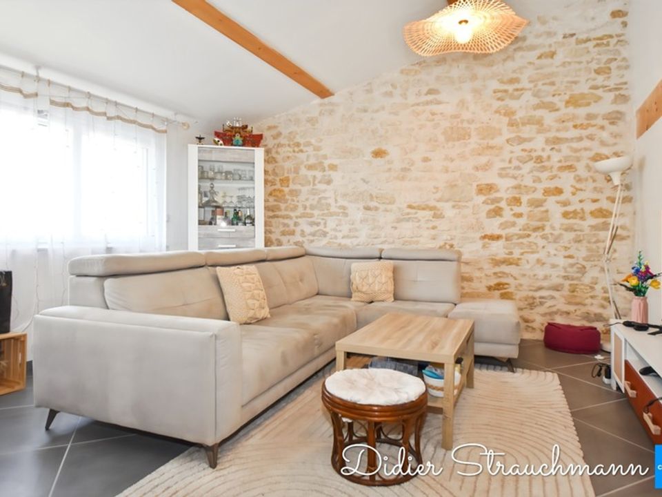 Landsbyhus i Aigrefeuille-d'Aunis, Charente-Maritime - bilde 1