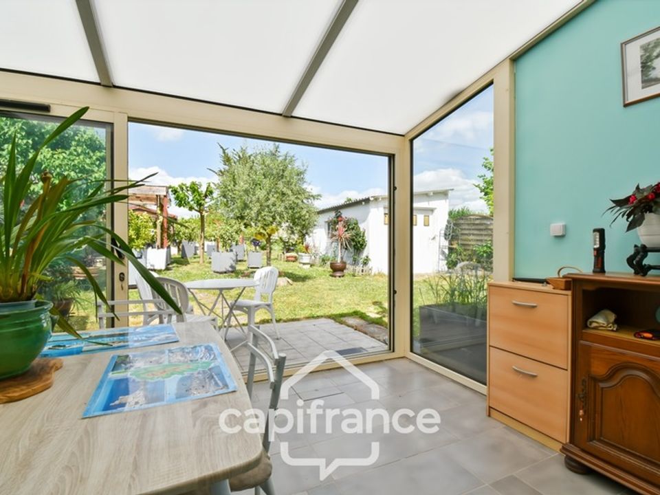Villa em Saint-Jean-d'Angely, Charente-Maritime - foto 3