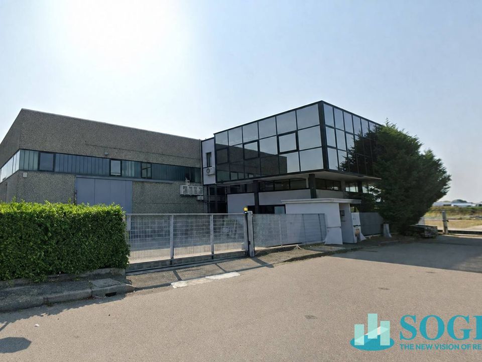 L'establiment comercial a Assago, Milan - foto 1