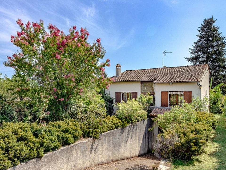 Villa in Neuvic, Dordogne - foto 1
