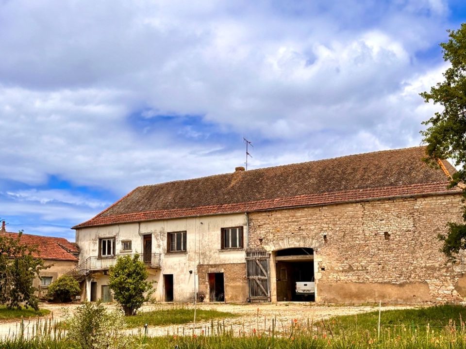 Villa in Fontaines, Saone-et-Loire - foto 1