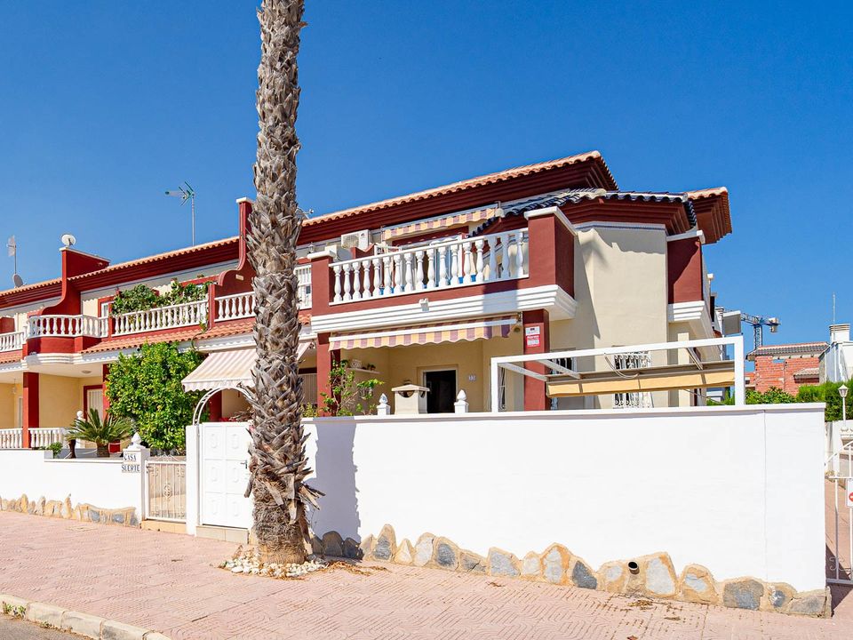 Casa de pueblo en Ciudad Quesada, Alicante - foto 1