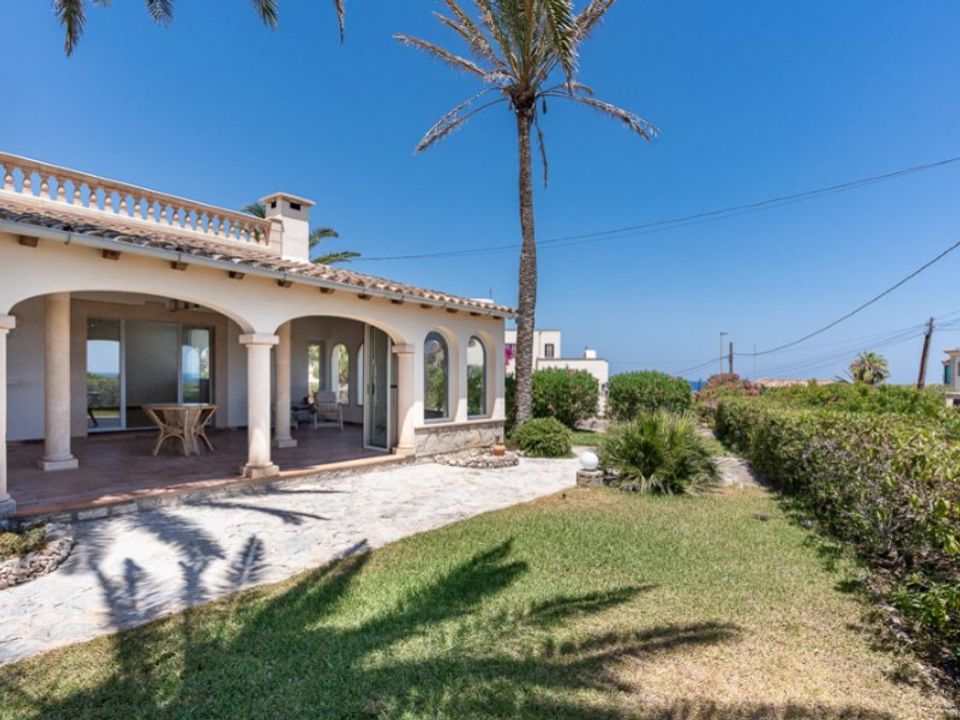 Villa in Cala Murada, Mallorca - foto 1