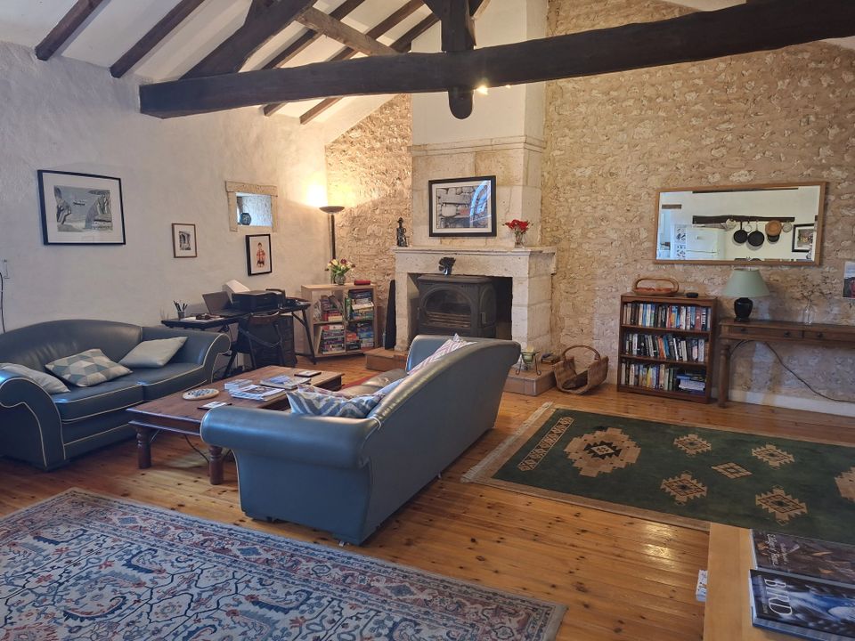 Hus i byn i Deviat, Charente - foto 3