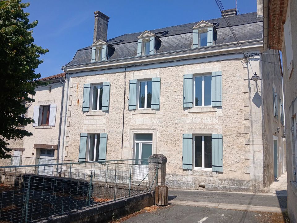 Villa en Tocane-Saint-Apre, Dordogne - foto 1