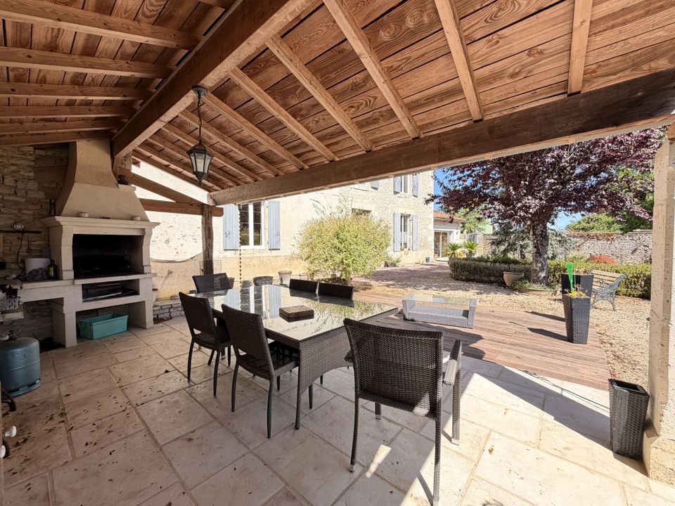 Villa en Verteuil-sur-Charente, Charente - foto 2