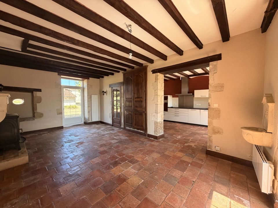 Villa - Ruffec, Charente - photo 4
