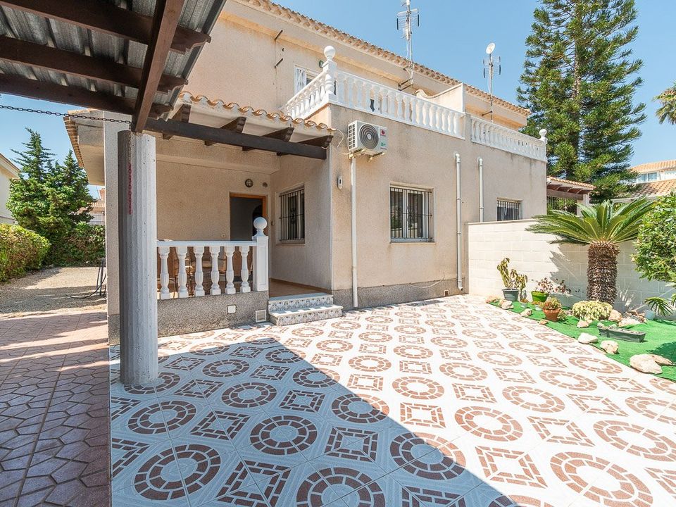 Villa i Playa Flamenca, Alicante - bilde 1