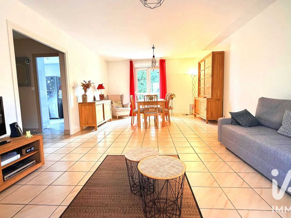 Villa in Saint-Etienne, Loire - foto 1