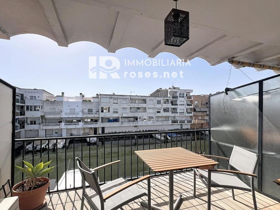 Lejlighed i Empuriabrava, Gerona - foto 2