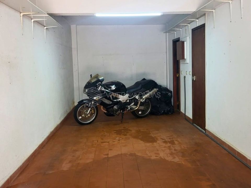 Garage i Rio de Mouro-Estacao, Lisbon - foto 5