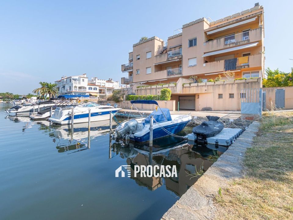 Lejlighed i Empuriabrava, Gerona - foto 4