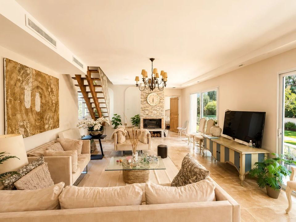 Villa i Saint-Cezaire-sur-Siagne, Alpes-Maritimes - foto 4