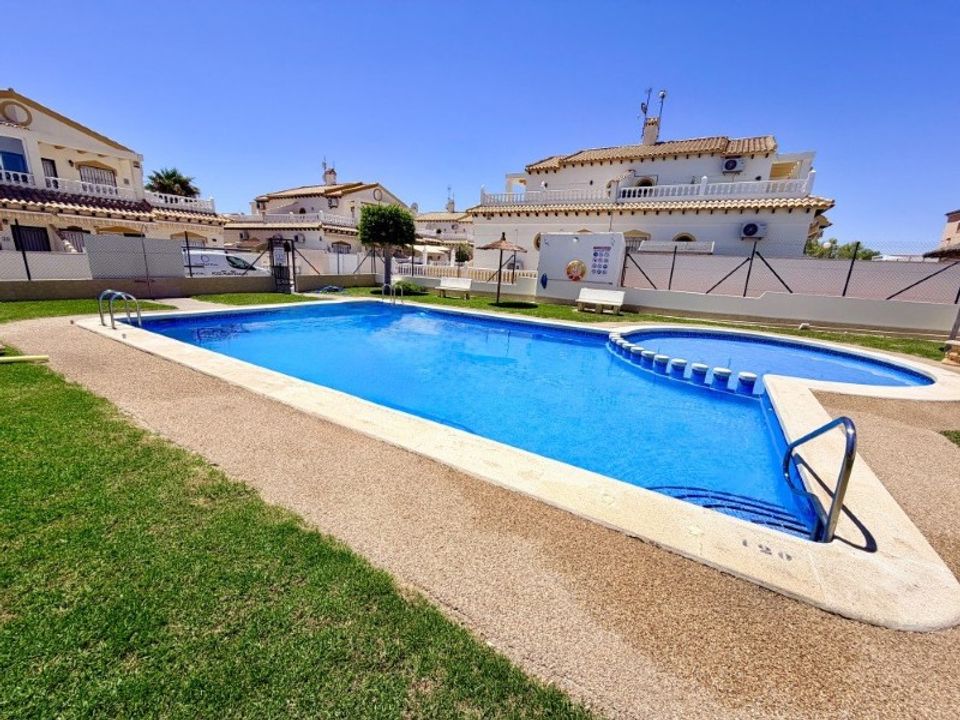 Reihenhaus in Los Balcones, Alicante - Foto 2