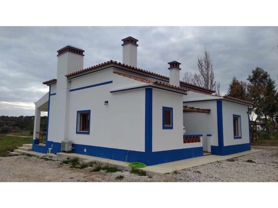 Villa - Alandroal, Evora - photo 1