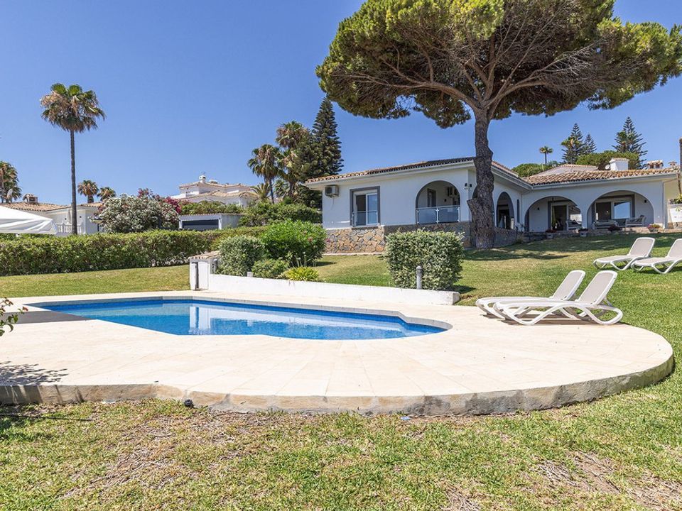 Villa i La Duquesa, Malaga - foto 1