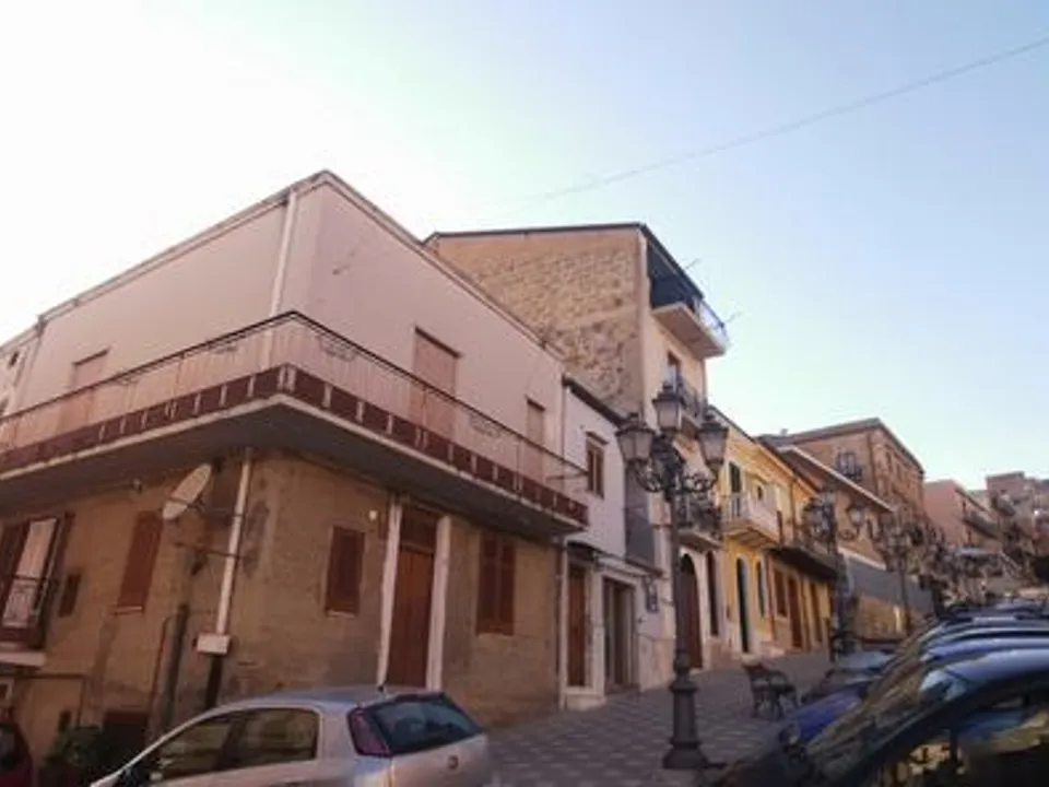 Town house in Cianciana, Agrigento - photo 2