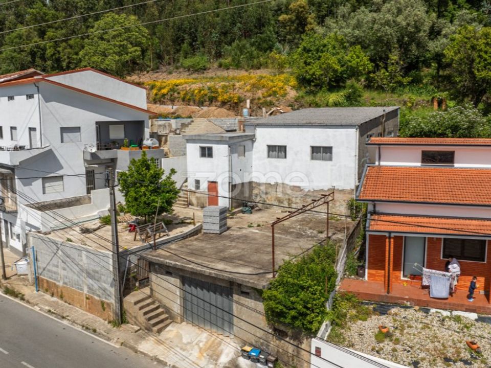 Erhvervsejendom i Fanzeres, Porto - foto 2