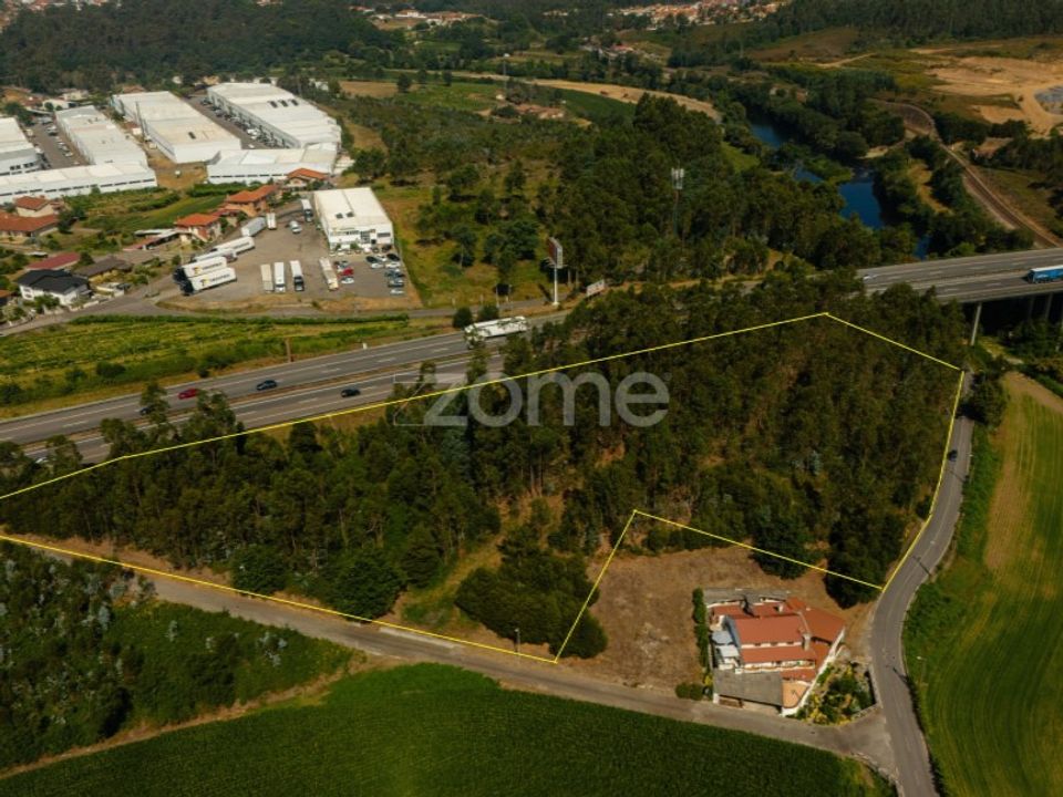 Helårsgrund i Santo Tirso, Porto - foto 4