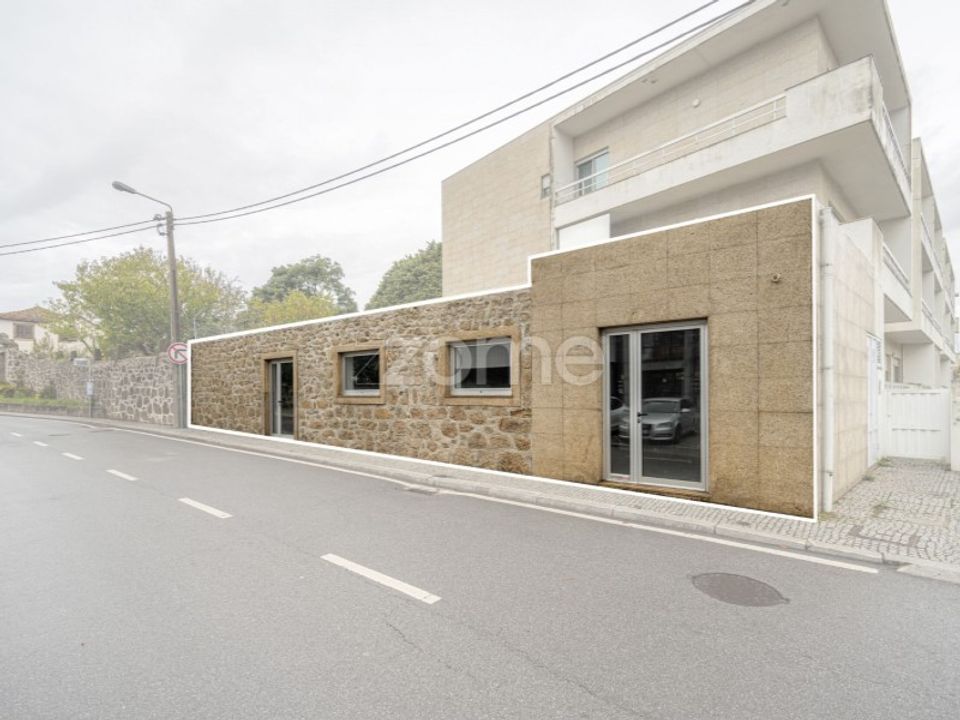 L'establiment comercial a Moreira, Porto - foto 2