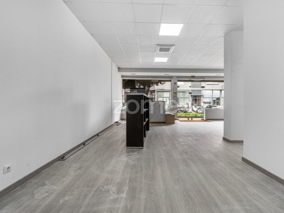 Erhvervsejendom i Pacos de Ferreira, Porto - foto 4