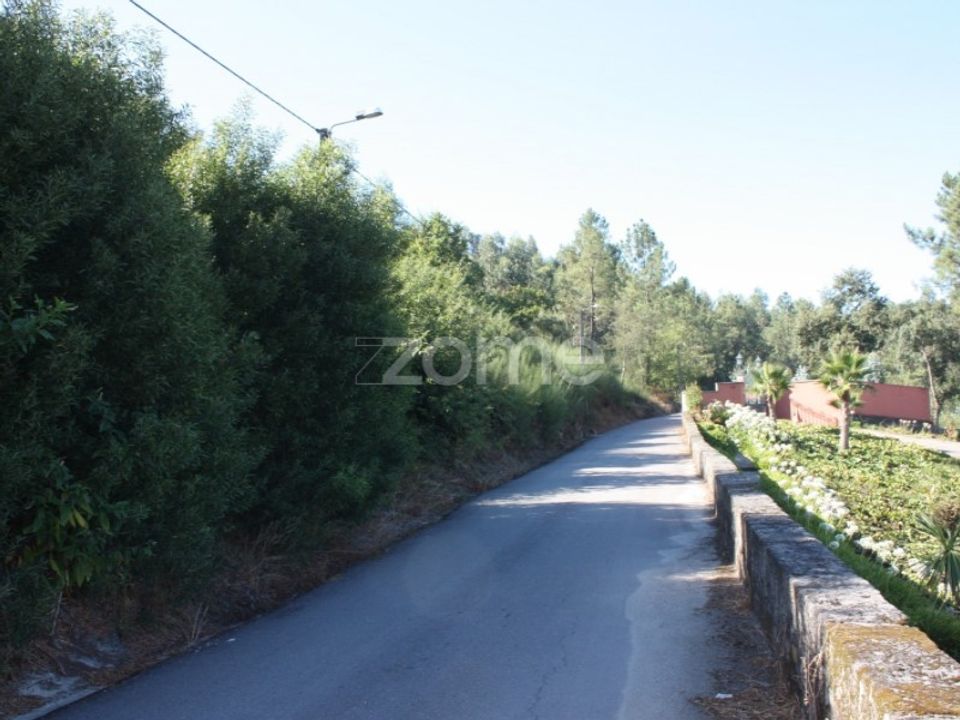 Helårsgrund i Penafiel, Porto - foto 1