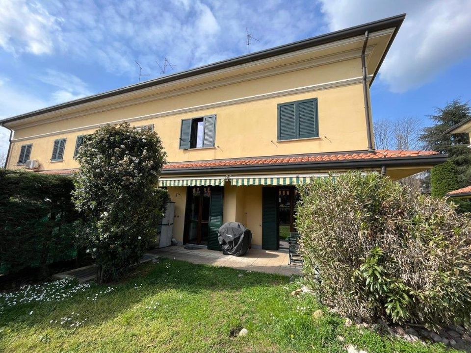 Villa en Saronno, Varese - foto 1