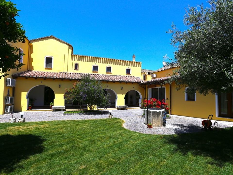 Villa in Serdiana, Sud Sardegna - foto 1