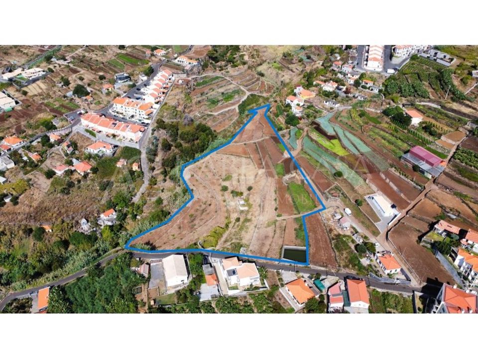 Helårsgrund i Caniço, Madeira - foto 1